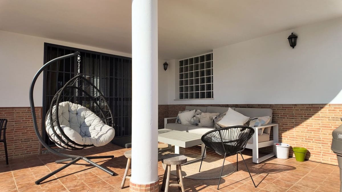 3 soveværelse Villa til salg i Alhaurin el Grande med swimmingpool garage - € 649.000 (Ref: 10081147)