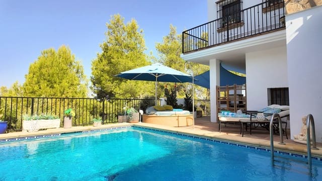 6 soverom Villa til salgs i Alhaurín el Grande med svømmebasseng garasje - € 729 000 (Ref: 10081165)