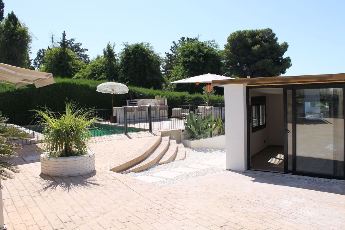 4 Zimmer Villa zu verkaufen in Mijas mit Pool Garage - 849.000 € (Ref: 10081307)