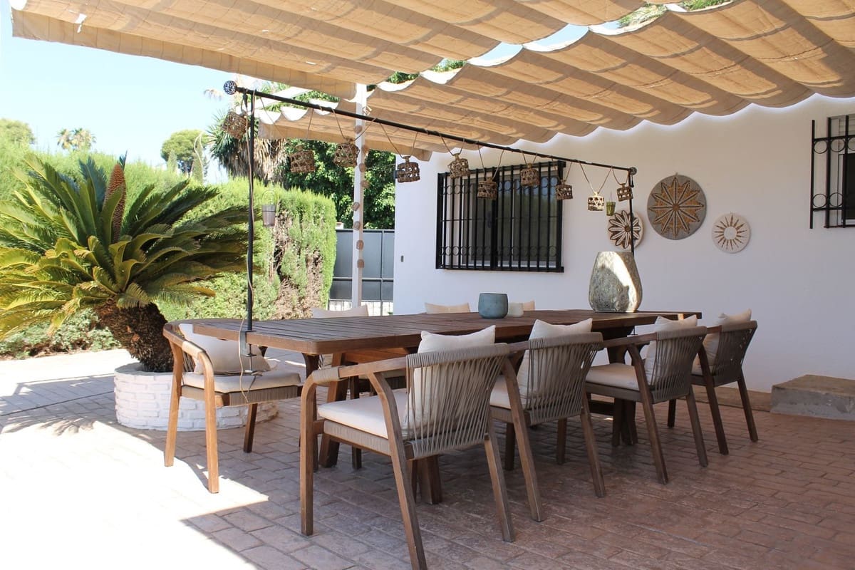 4 Zimmer Villa zu verkaufen in Mijas mit Pool Garage - 849.000 € (Ref: 10081307)