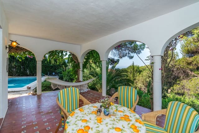 3 soveværelse Villa til salg i Elviria, Marbella med swimmingpool garage - € 985.000 (Ref: 10081497)
