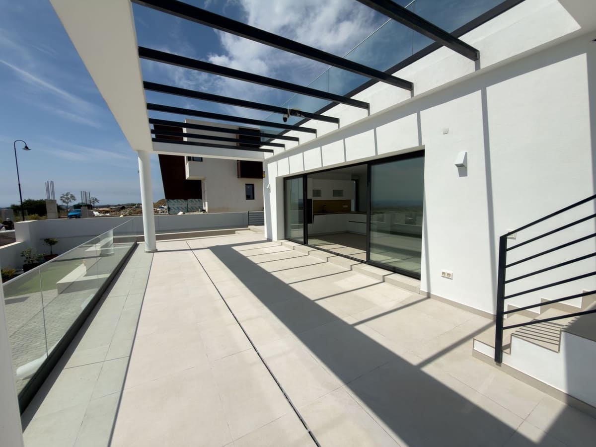 4 sypialnia Willa na sprzedaż w Mijas z basenem garażem - 995 000 € (Ref: 10082165)