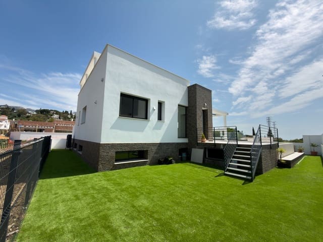 4 sypialnia Willa na sprzedaż w Mijas z basenem garażem - 995 000 € (Ref: 10082165)