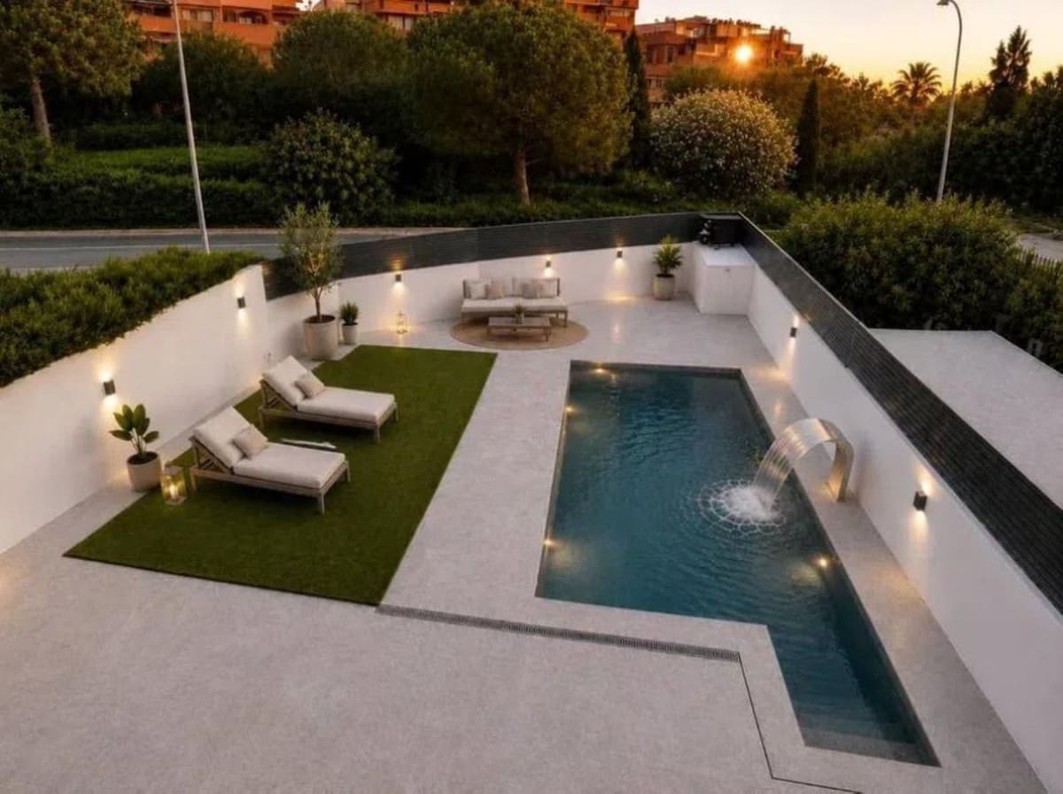 4 slaapkamer Villa te koop in Marbella met zwembad garage - € 1.095.000 (Ref: 10086112)