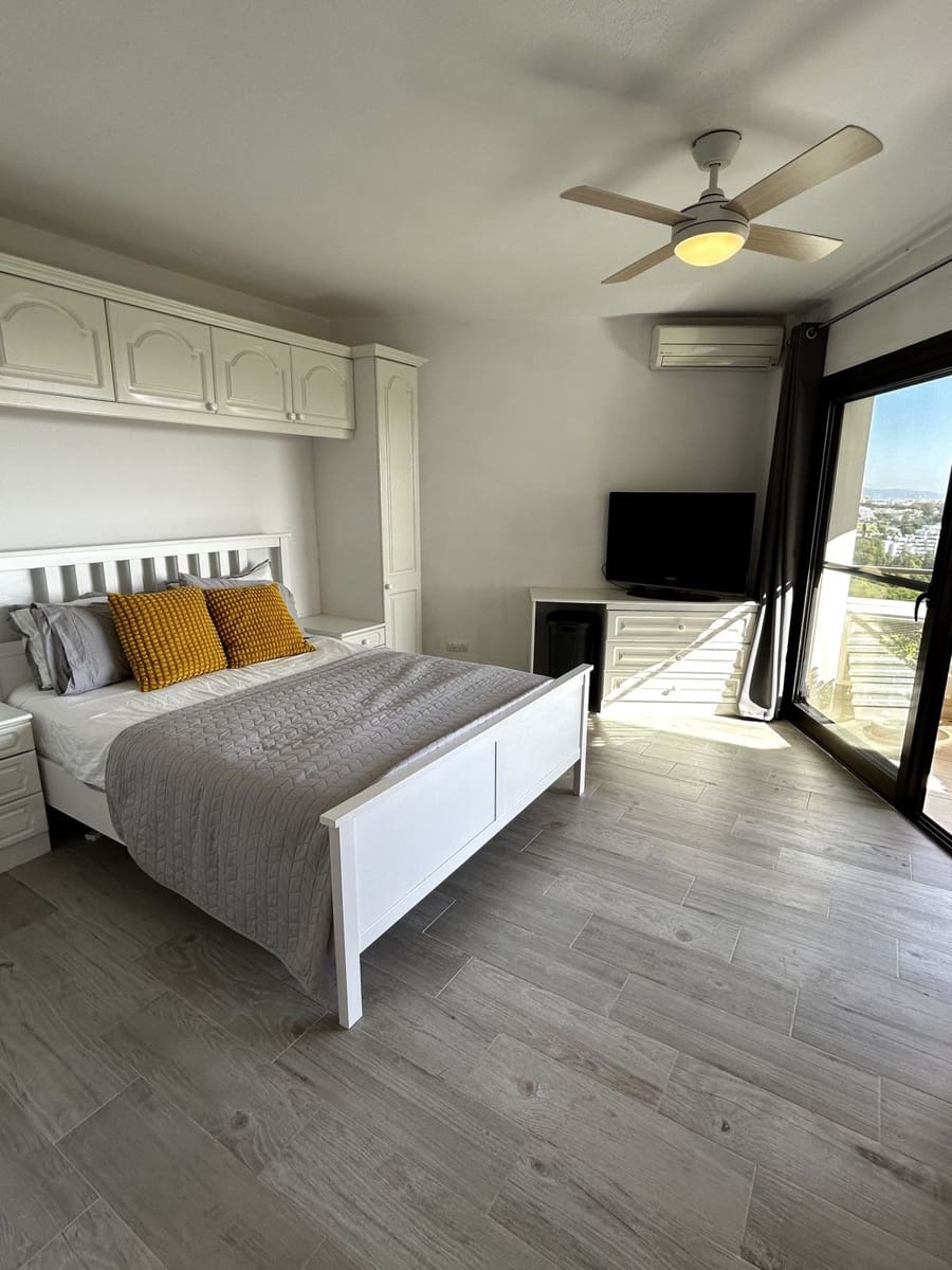 2 sypialnia Apartament na sprzedaż w Estepona z basenem garażem - 350 000 € (Ref: 10086125)