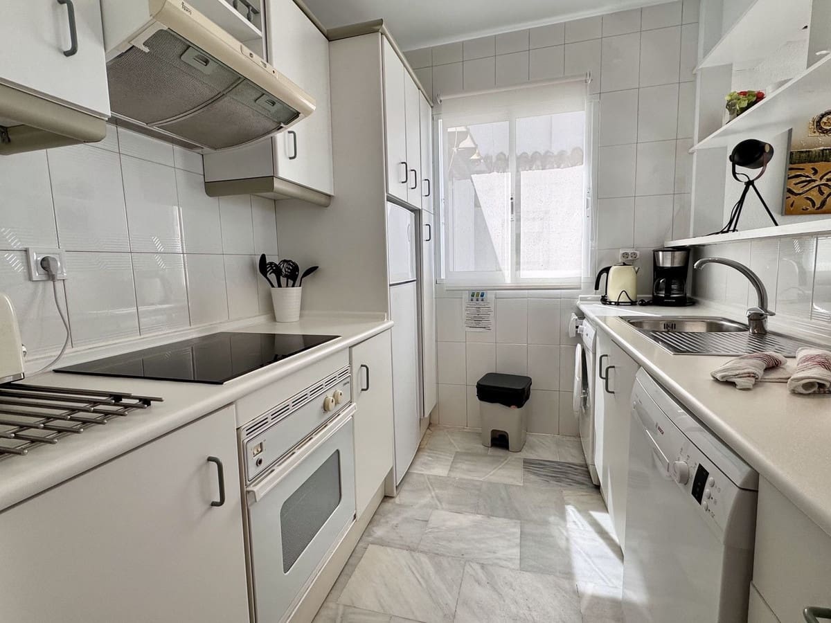 2 soverom Penthouse til salgs i Calahonda med svømmebasseng - € 390 000 (Ref: 10086235)