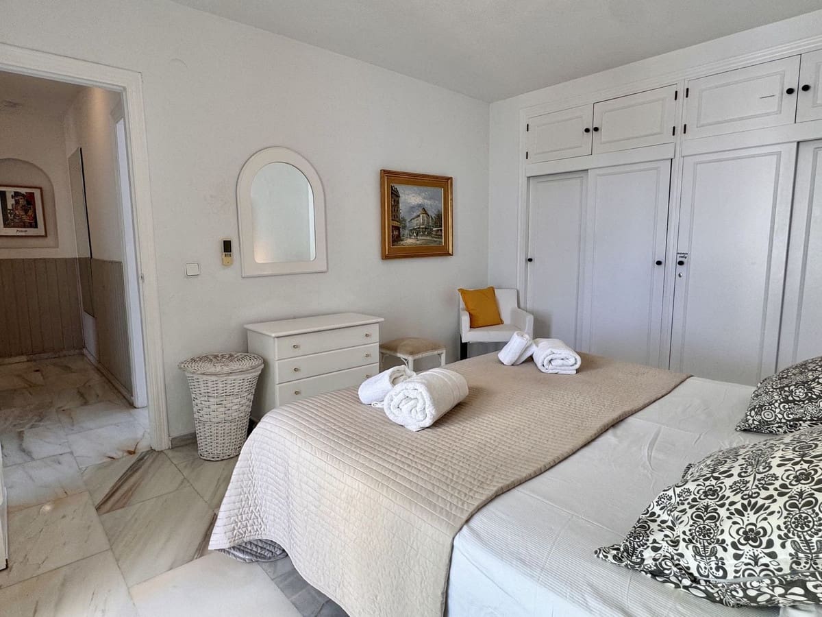 2 soverom Penthouse til salgs i Calahonda med svømmebasseng - € 390 000 (Ref: 10086235)