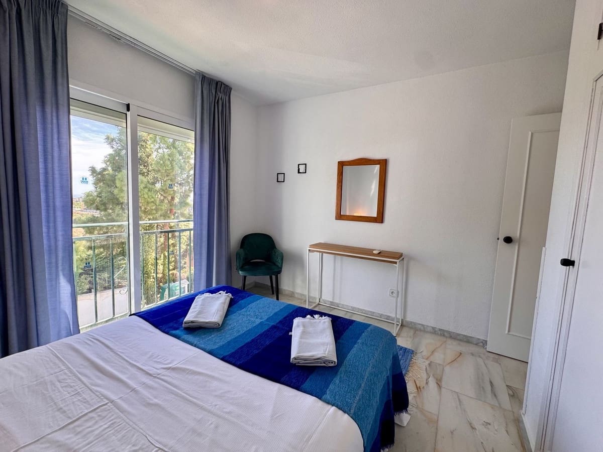 2 soverom Penthouse til salgs i Calahonda med svømmebasseng - € 390 000 (Ref: 10086235)