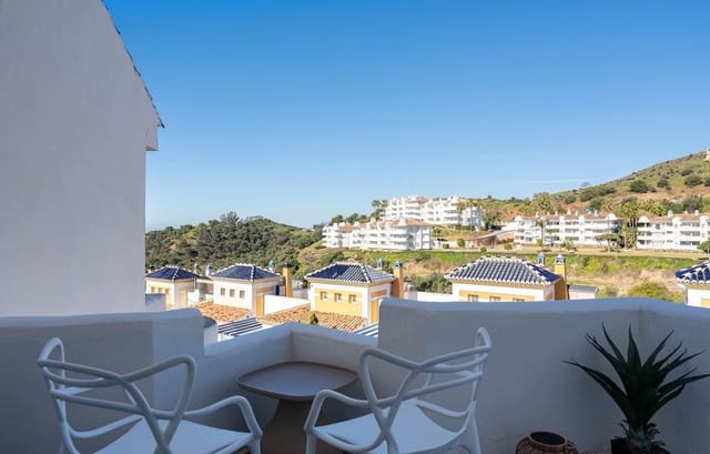 3 Zimmer Haus zu verkaufen in Calahonda, Mijas mit Pool Garage - 590.000 € (Ref: 10086431)