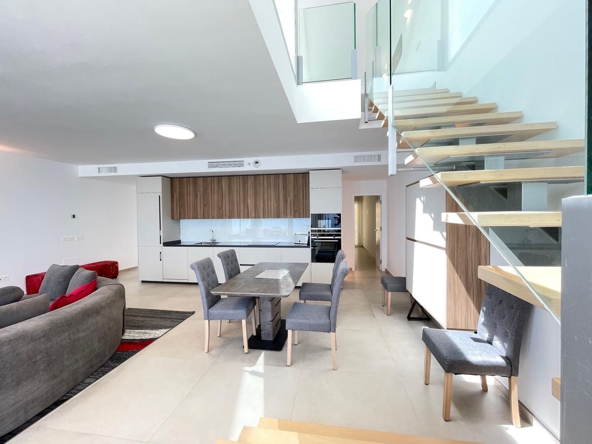 3 soverom Penthouse til salgs i Benalmadena med svømmebasseng garasje - € 995 000 (Ref: 10086504)