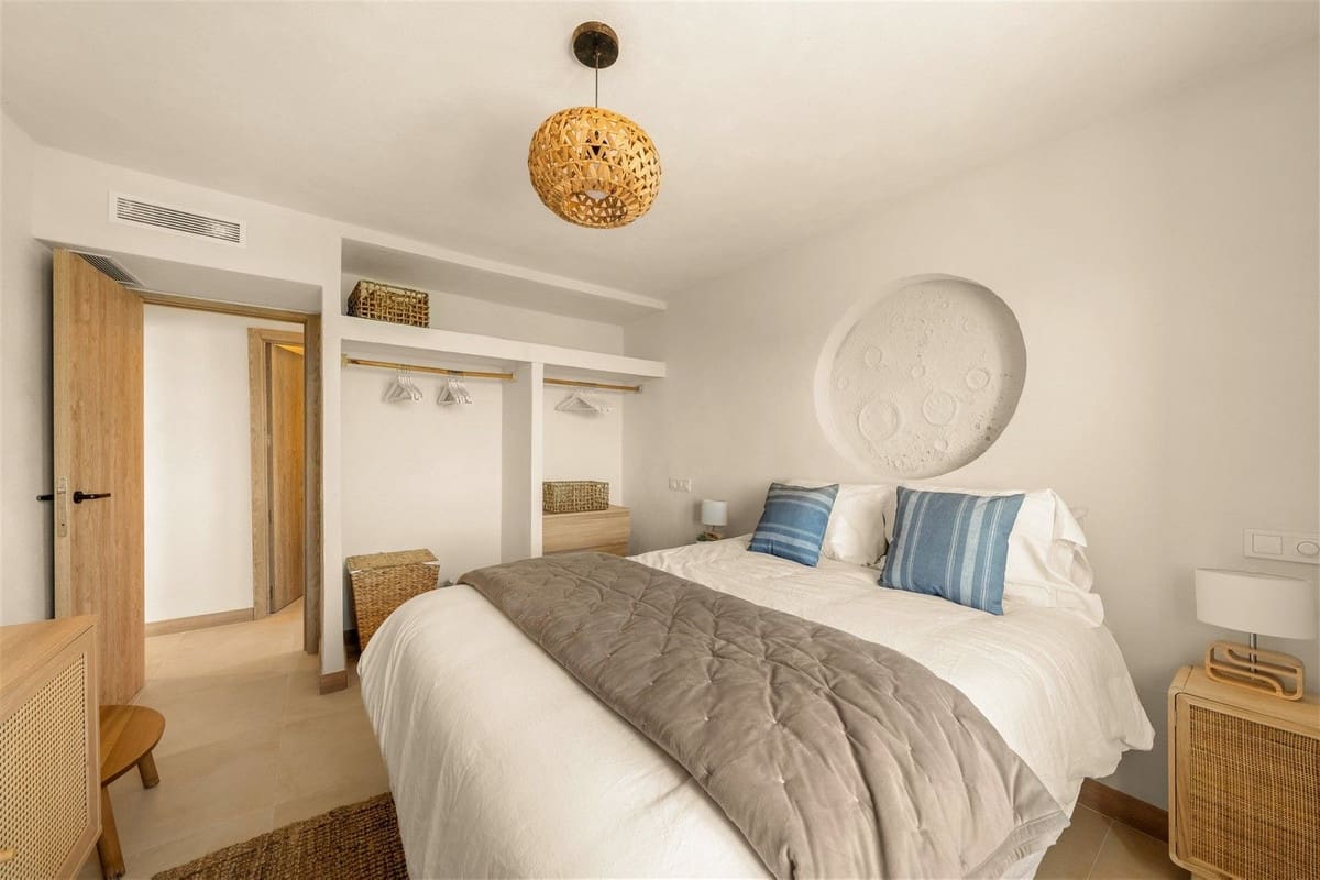 4 sovrum Hus till salu i Estepona med pool garage - 1 695 000 € (Ref: 10089664)