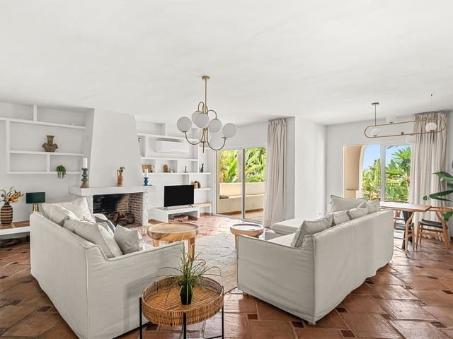 8 soveværelse Villa til salg i El Rosario, Marbella med swimmingpool - € 2.500.000 (Ref: 10089668)