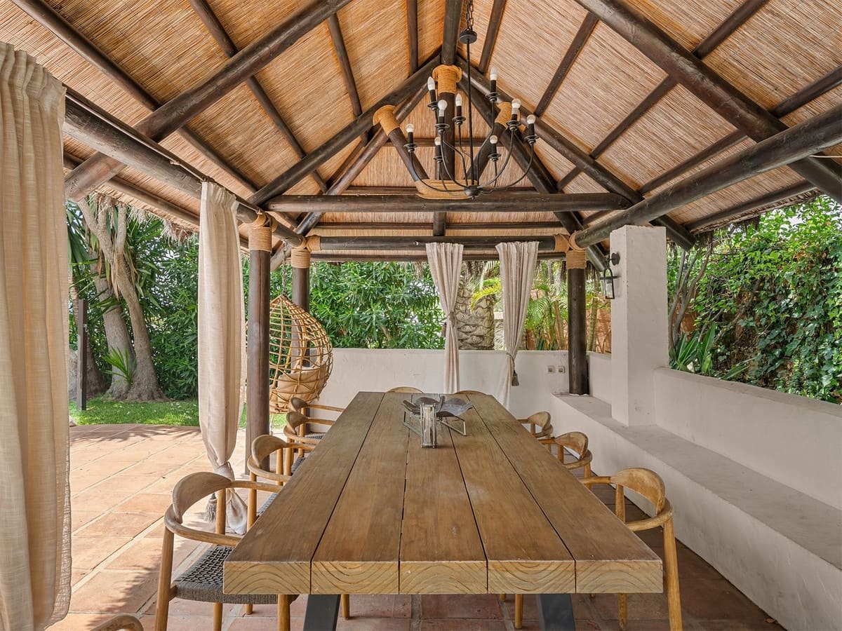 8 soveværelse Villa til salg i El Rosario med swimmingpool - € 2.500.000 (Ref: 10089668)