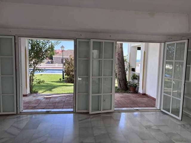3 sypialnia Dom na sprzedaż w Estepona z basenem garażem - 500 000 € (Ref: 10089684)