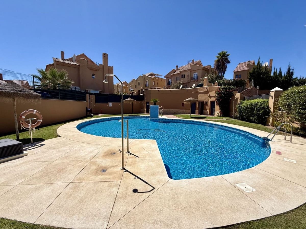 3 slaapkamer Huis te koop in Riviera del Sol met zwembad garage - € 550.000 (Ref: 10089690)