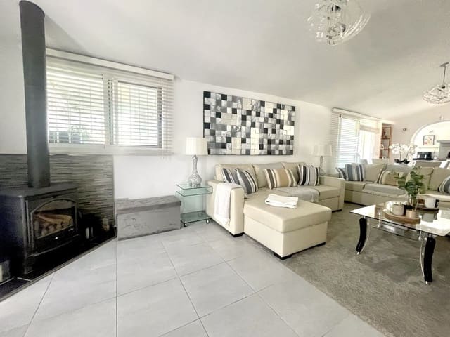 3 quarto Moradia para venda em Cerros del Águila, Mijas com piscina garagem - 599 000 € (Ref: 10089732)