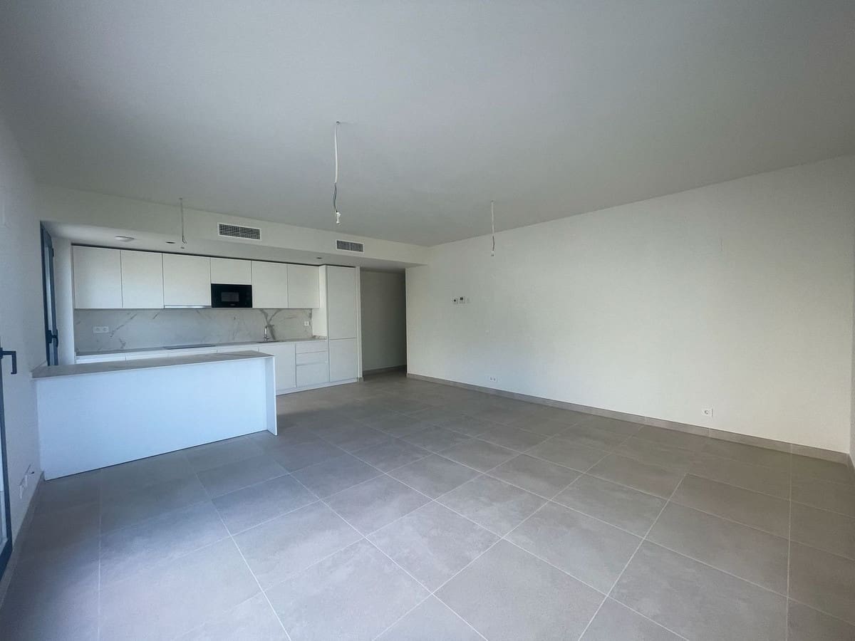 2 bedroom Apartment for sale in Benalmadena with pool garage - € 532,000 (Ref: 10094531)