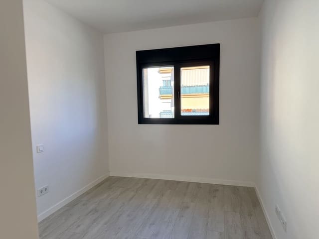 2 soveværelse Lejlighed til salg i Estepona med swimmingpool garage - € 579.000 (Ref: 10094540)