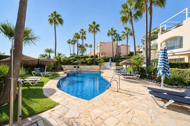 2 soveværelse Lejlighed til salg i Elviria, Marbella med swimmingpool garage - € 750.000 (Ref: 10094587)