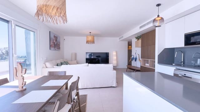 4 sypialnia Penthouse na sprzedaż w Estepona z basenem garażem - 795 000 € (Ref: 10094590)