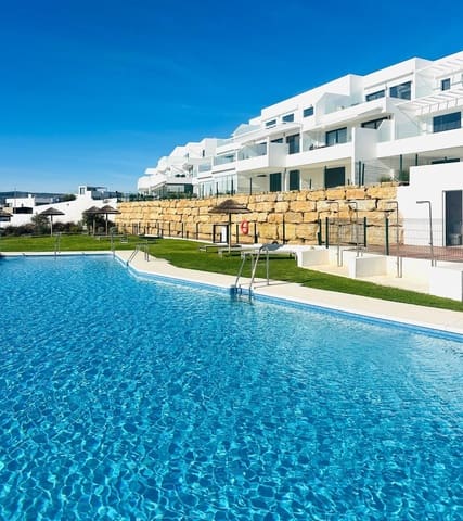 3 sypialnia Penthouse na sprzedaż w Casares z basenem garażem - 799 000 € (Ref: 10094594)