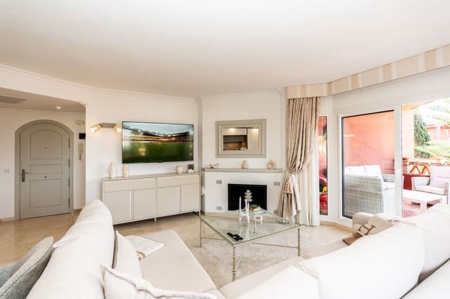 4 soverom Penthouse til salgs i Elviria, Marbella med svømmebasseng garasje - € 1 699 000 (Ref: 10094599)