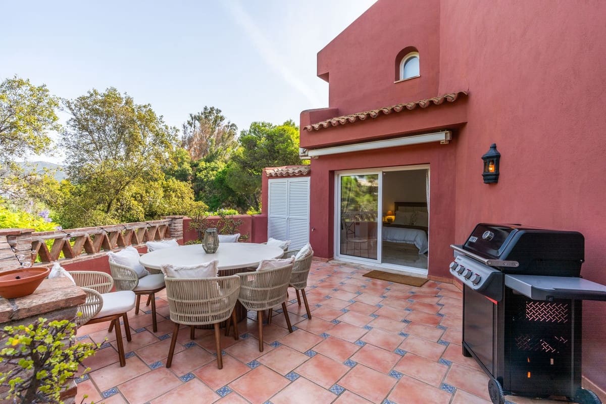 4 soverom Penthouse til salgs i Elviria med svømmebasseng garasje - € 1 699 000 (Ref: 10094599)