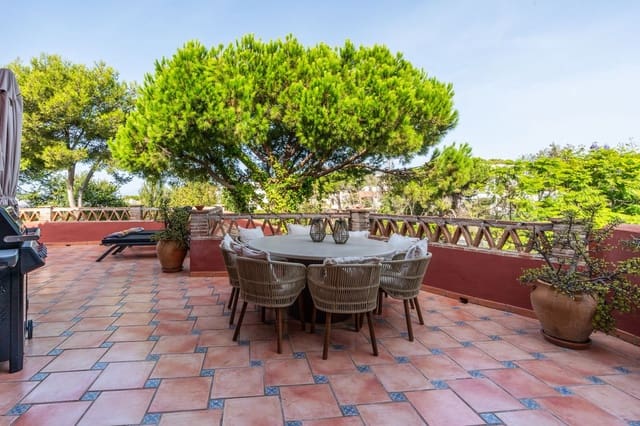 4 soverom Penthouse til salgs i Elviria, Marbella med svømmebasseng garasje - € 1 699 000 (Ref: 10094599)