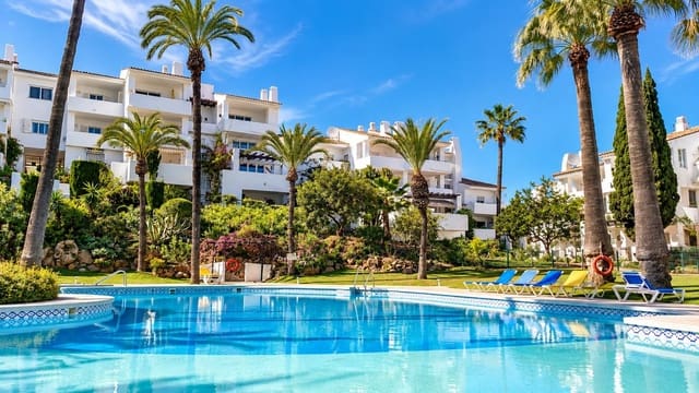 2 soverom Leilighet til salgs i La Duquesa / Puerto de la Duquesa, Manilva med svømmebasseng - € 260 000 (Ref: 10098337)