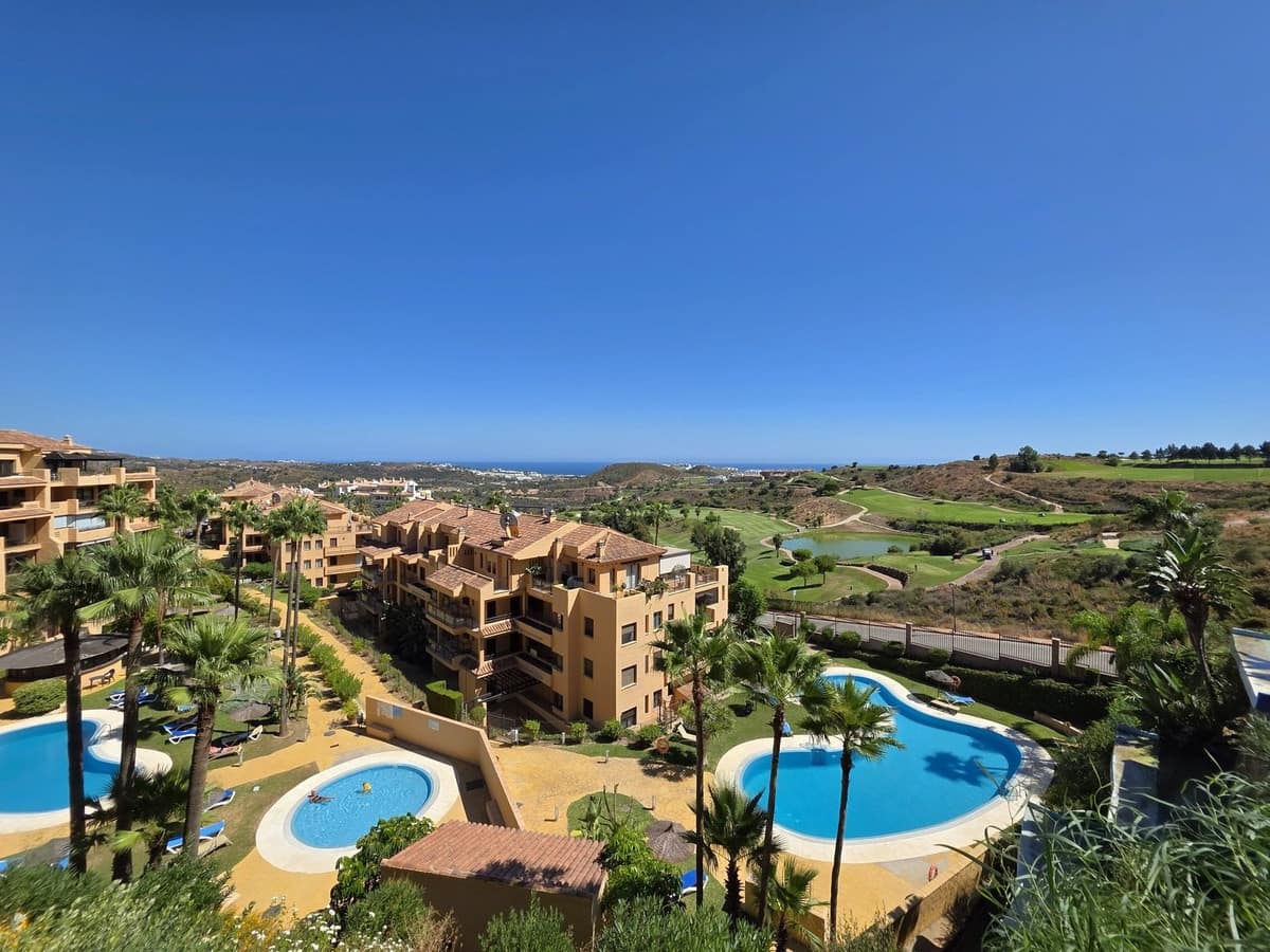 2 soverom Leilighet til salgs i La Cala de Mijas med svømmebasseng garasje - € 379 000 (Ref: 10098373)