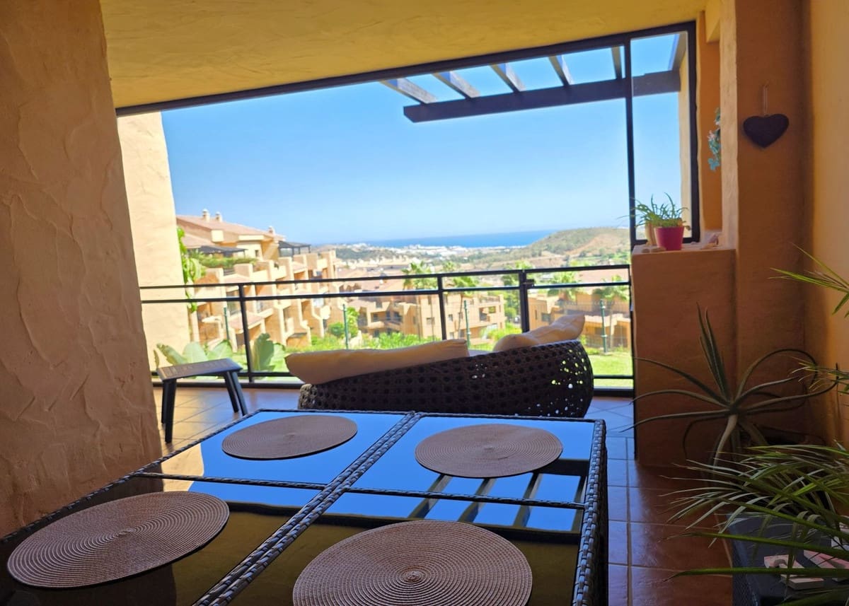 2 soverom Leilighet til salgs i La Cala de Mijas med svømmebasseng garasje - € 379 000 (Ref: 10098373)
