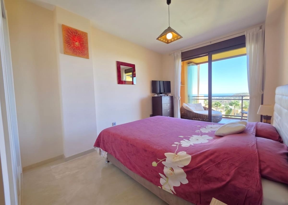 2 soverom Leilighet til salgs i La Cala de Mijas med svømmebasseng garasje - € 379 000 (Ref: 10098373)