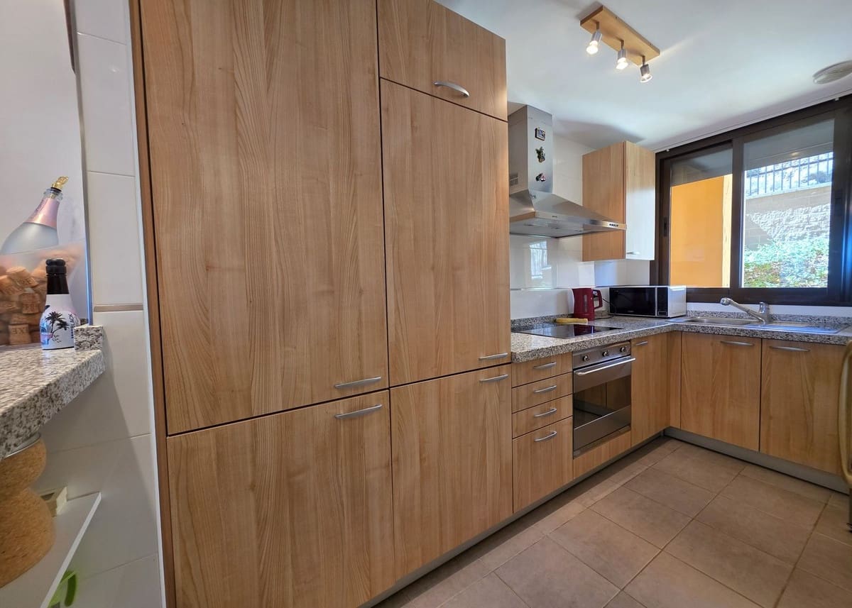 2 soverom Leilighet til salgs i La Cala de Mijas med svømmebasseng garasje - € 379 000 (Ref: 10098373)