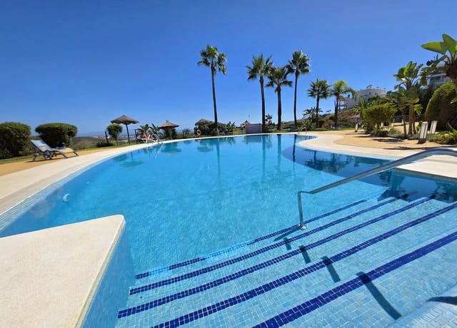 2 soverom Leilighet til salgs i La Cala de Mijas, Mijas med svømmebasseng garasje - € 379 000 (Ref: 10098373)