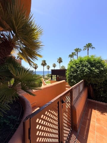 2 soverom Leilighet til salgs i New Golden Mile, Estepona med svømmebasseng garasje - € 750 000 (Ref: 10098383)