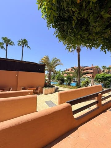 2 soverom Leilighet til salgs i New Golden Mile, Estepona med svømmebasseng garasje - € 750 000 (Ref: 10098383)