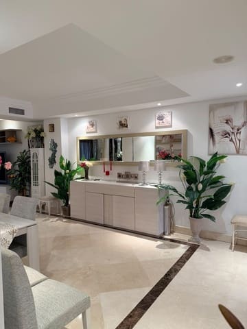 2 soverom Leilighet til salgs i New Golden Mile, Estepona med svømmebasseng garasje - € 750 000 (Ref: 10098383)