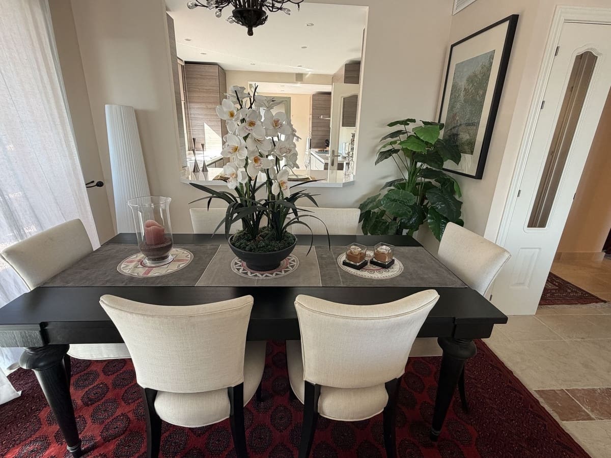 3 chambre Penthouse à vendre à Estepona avec piscine garage - 795 000 € (Ref: 10098408)