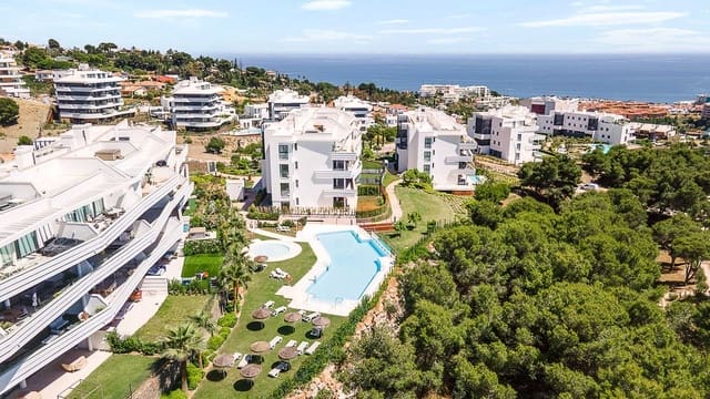 3 camera da letto Attico in vendita in Fuengirola con piscina garage - 1.199.000 € (Rif: 10098438)