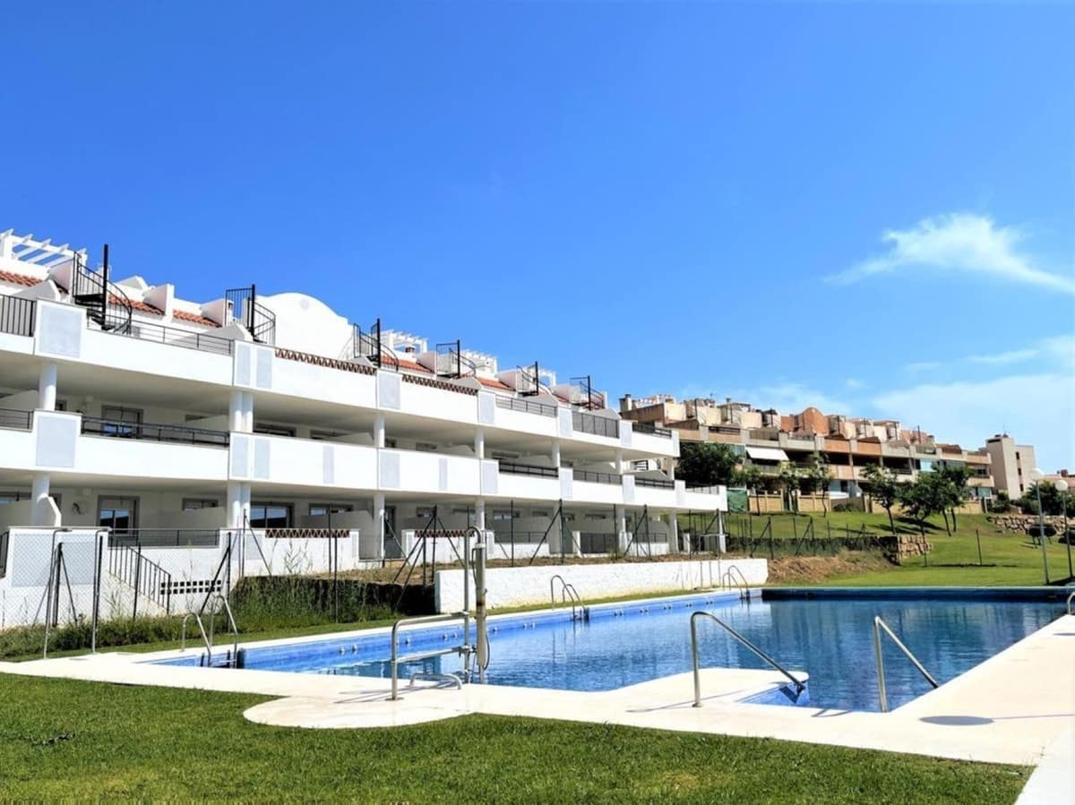 Apartamento de 2 habitaciones en Casares en venta con garaje - 240.000 € (Ref: 10100223)