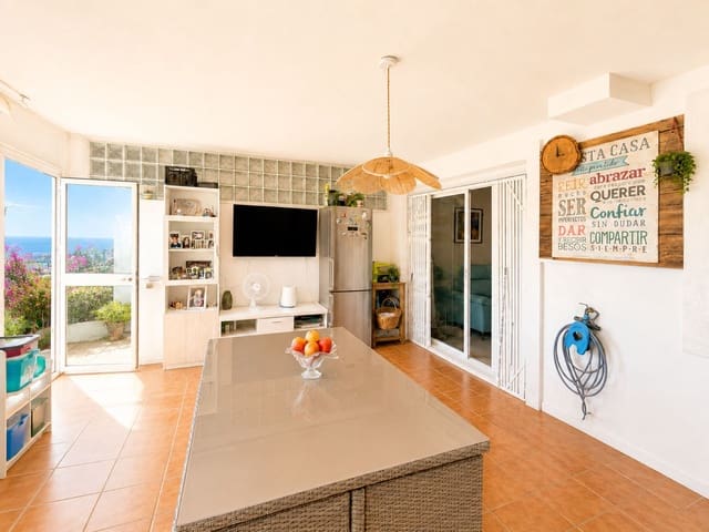 Apartamento de 2 habitaciones en Casares en venta con garaje - 240.000 € (Ref: 10100223)