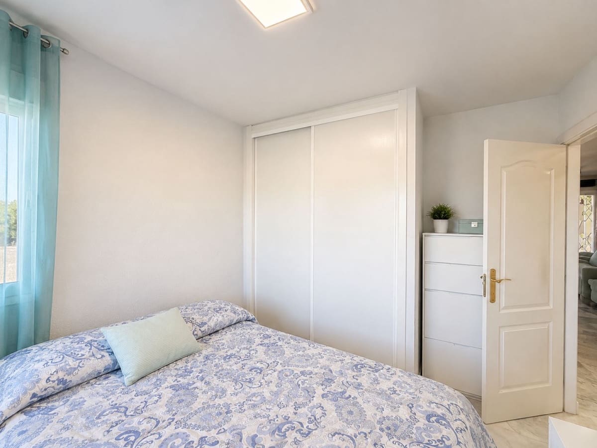 Apartamento de 2 habitaciones en Casares en venta con garaje - 240.000 € (Ref: 10100223)