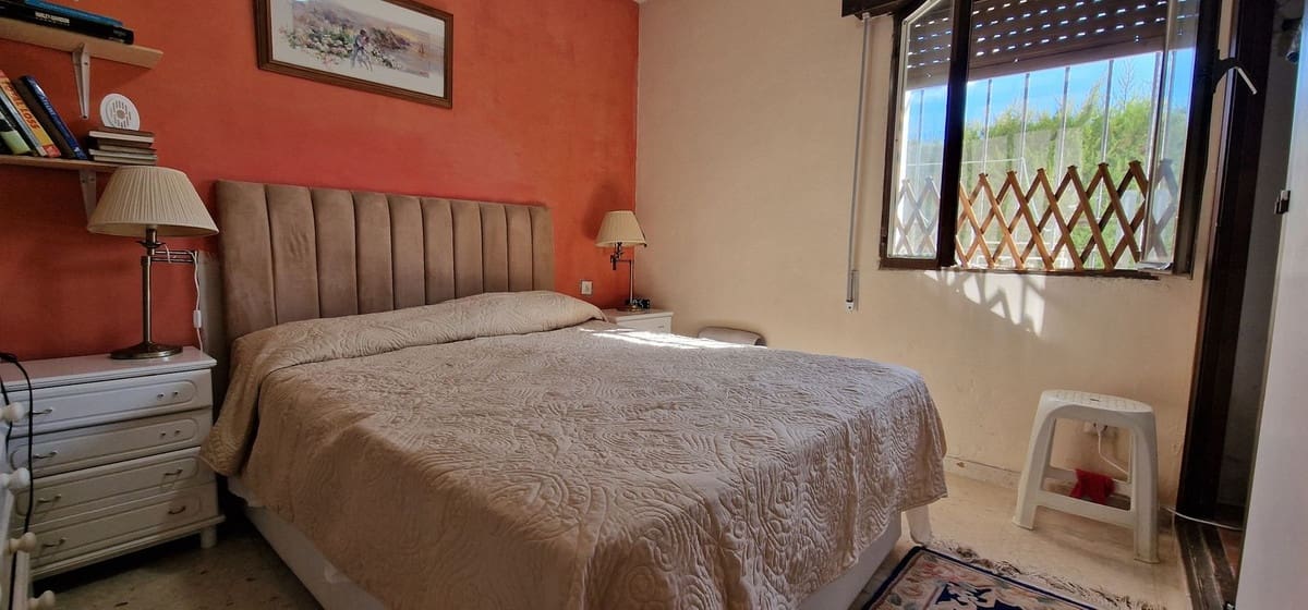 2 bedroom Villa for sale in Manilva with garage - € 335,000 (Ref: 10100388)
