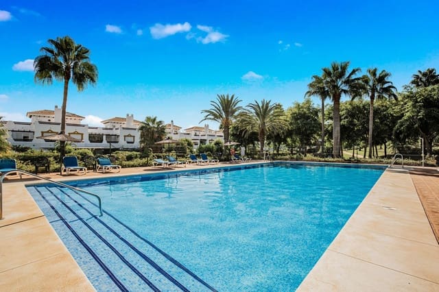 2 chambre Appartement à vendre à Estepona avec piscine garage - 450 000 € (Ref: 10100421)