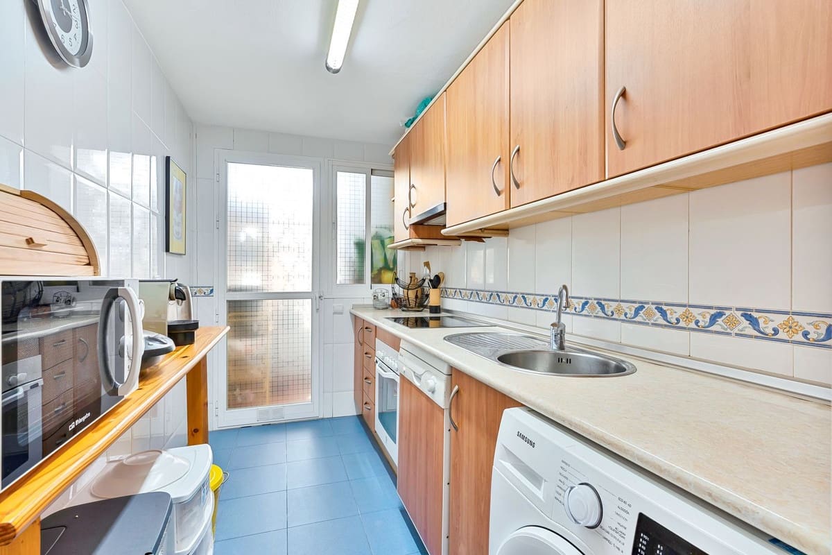 3 soveværelse Penthouse til salg i New Golden Mile med swimmingpool garage - € 599.000 (Ref: 10100484)
