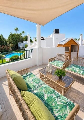 4 soverom Hus til salgs i Nueva Andalucia, Marbella med svømmebasseng garasje - € 665 000 (Ref: 10100486)
