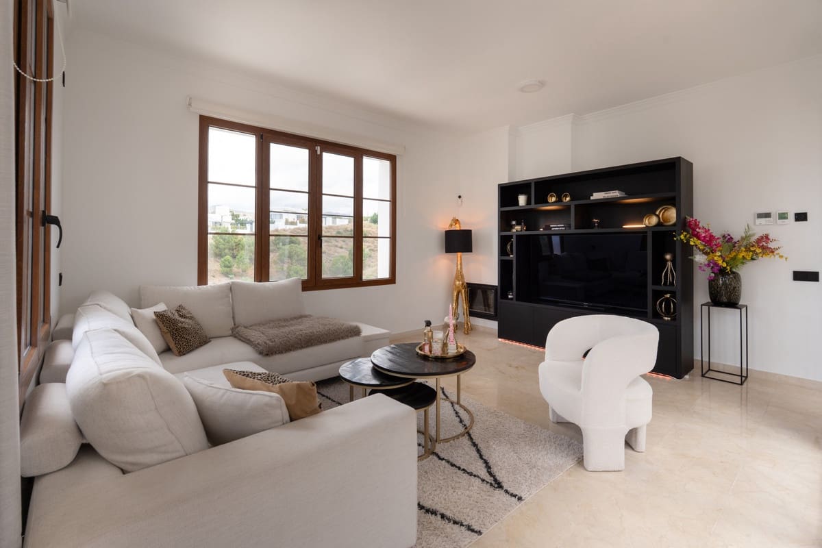 4 chambre Villa/Maison à vendre à Estepona avec piscine garage - 1 295 000 € (Ref: 10100488)