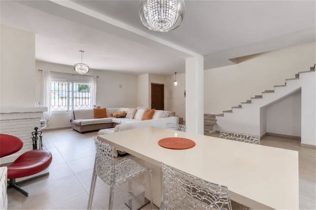 Casa de 3 habitaciones en Casares en venta con piscina - 395.000 € (Ref: 10102519)