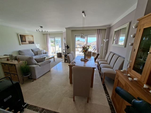 3 soveværelse Byhus til salg i La Duquesa / Puerto de la Duquesa, Manilva med swimmingpool garage - € 430.000 (Ref: 10102566)