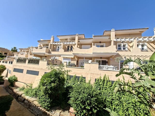 3 soveværelse Byhus til salg i La Duquesa / Puerto de la Duquesa, Manilva med swimmingpool garage - € 430.000 (Ref: 10102566)